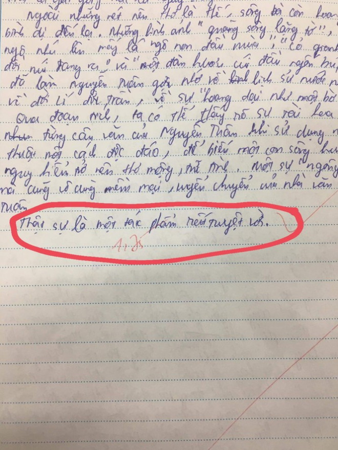 Sắp hết thời gian làm bài mà chưa kịp kết luận, teen nhanh trí viết 1 câu ngắn nhưng chất - 1