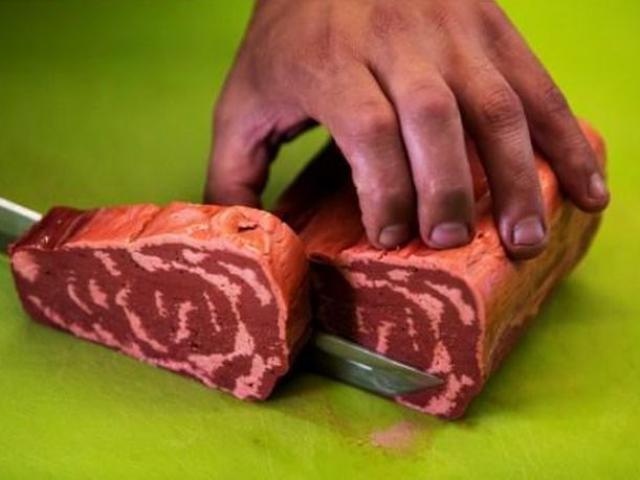 Thị trường - Tiêu dùng - Mặt hàng nào "làm giả" nhưng vẫn được bán hợp pháp ở Việt Nam?