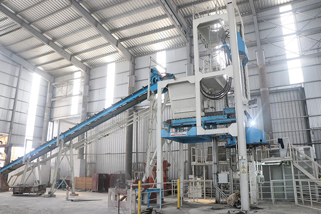 Máy móc hiện đại được sử dụng trong nhà máy bê tông AMACCAO