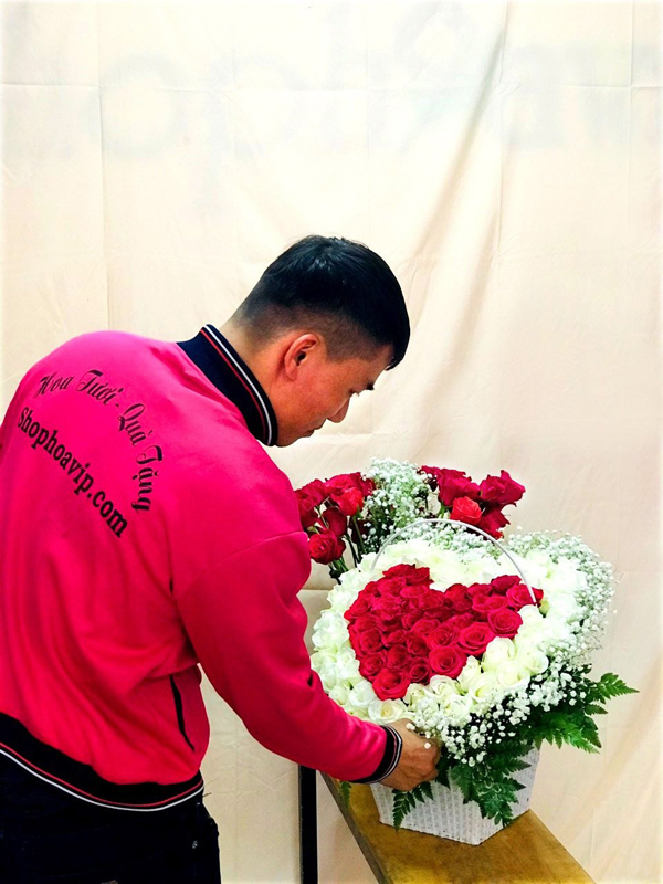 Dịch vụ điện hoa tại Shop Hoa VIP chuyên nghiệp