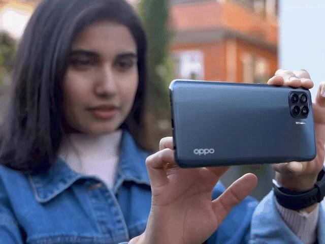 Thời trang Hi-tech - Ba smartphone đẹp, pin "trâu" trong tầm giá 7 triệu đồng