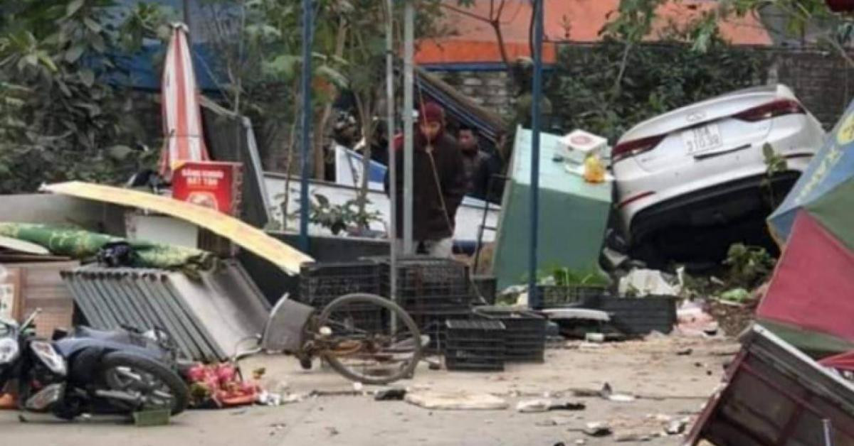 Tin tức trong ngày - Lái xe "điên" đâm vào chợ ở Hải Phòng không nồng độ cồn, âm tính với ma túy