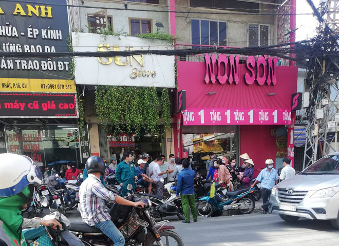 Cơ quan công an có mặt khám nghiệm hiện trường