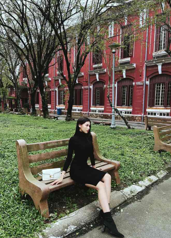 Đỗ Mỹ Linh, Lương Thuỳ Linh đọ sắc với váy áo nóng bỏng - 5