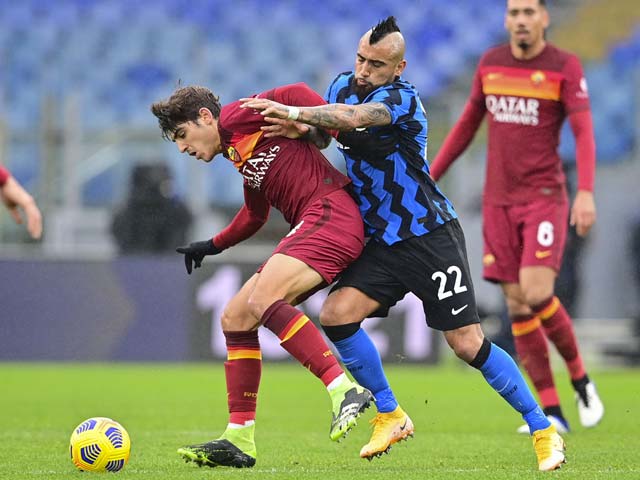 Video Roma - Inter Milan: Phung phí cơ hội, trả giá bàn thua (H1) - 1