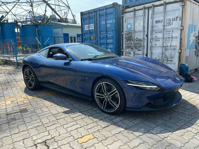 Ngắm xe - Khui thùng Ferrari Roma 2021 đầu tiên tại Việt Nam, giá trên 20 tỷ đồng