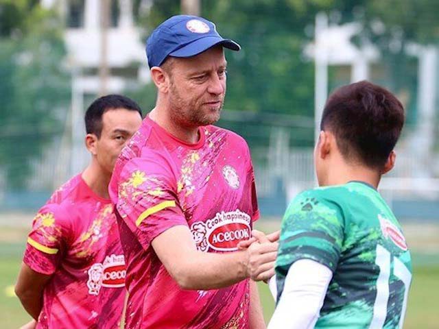 Bóng đá - HLV nhận lương cao nhất V-League tiết lộ mục tiêu "sốc"