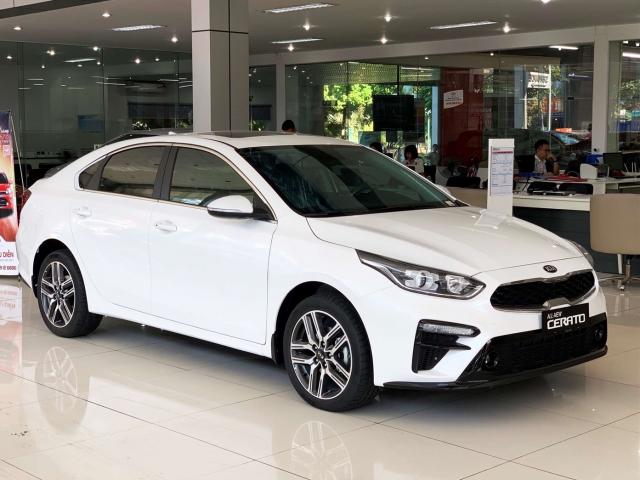 KIA Cerato: Cập nhật giá bán mới, chi tiết bản số sàn và số tự động