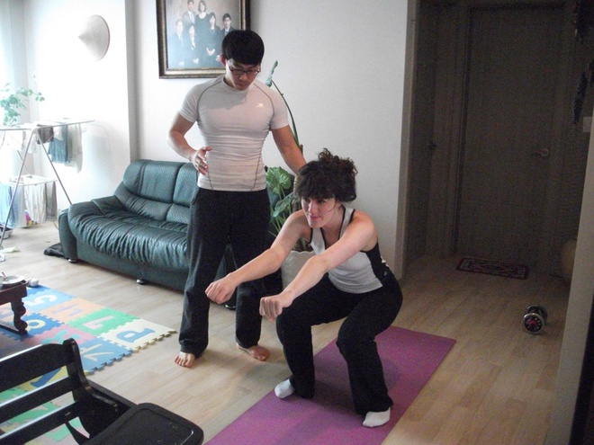 Dịch vụ thuê PT dạy kèm ở nhà tại Hàn Quốc nhanh chóng nở rộ với mức giá đắt đỏ 180-275 USD/buổi tập.