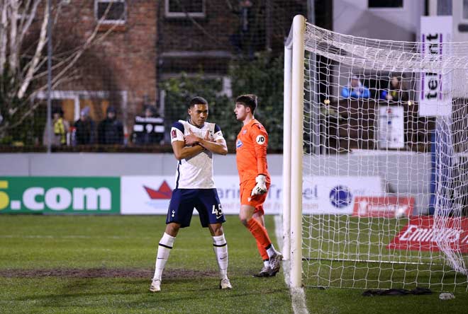 Video Marine - Tottenham: Hú vía nhập cuộc, SAO Brazil rực rỡ - 1