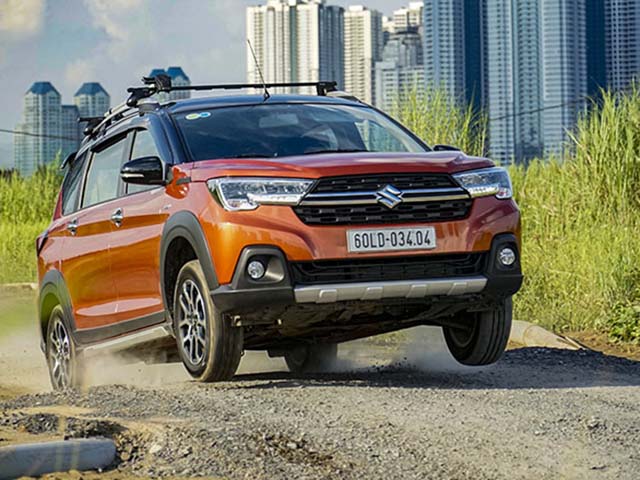 Tin tức ô tô - Giá lăn bánh xe SUV  Suzuki XL7 trong tháng 1/2020