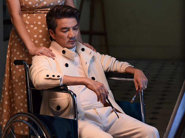 Ca nhạc - MTV - Hình ảnh Đàm Vĩnh Hưng ngồi xe lăn, mắc bệnh hiểm nghèo trong MV gây bất ngờ