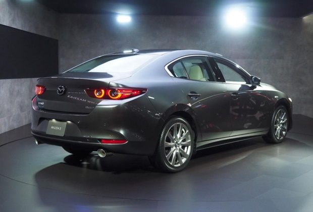 Giá xe Mazda 3 mới nhất tháng 01/2021 và đánh giá chi tiết - 2