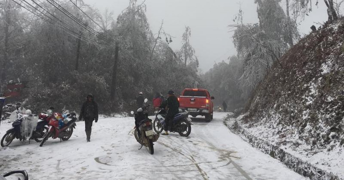 Tư vấn - Tài xế cần nhớ điều này khi lái xe ô tô đi ngắm tuyết