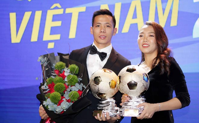 Văn Quyết và Huỳnh Như ẵm&nbsp;2 giải
thưởng cá nhân cao quý nhất bóng đá Việt Nam năm vừa qua