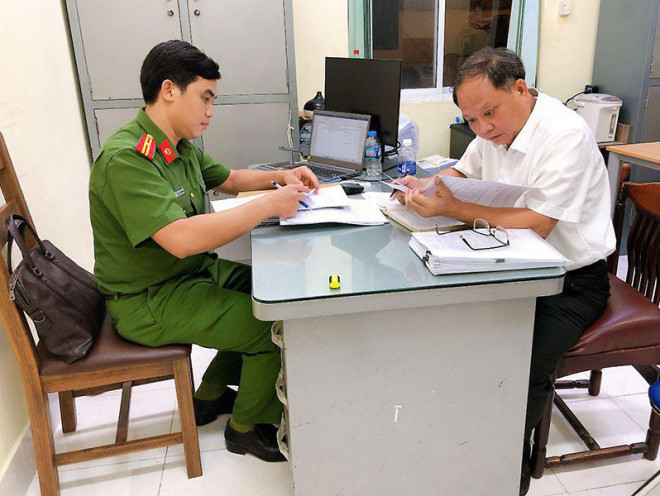 Ông Tất Thành Cang tại cơ quan điều tra