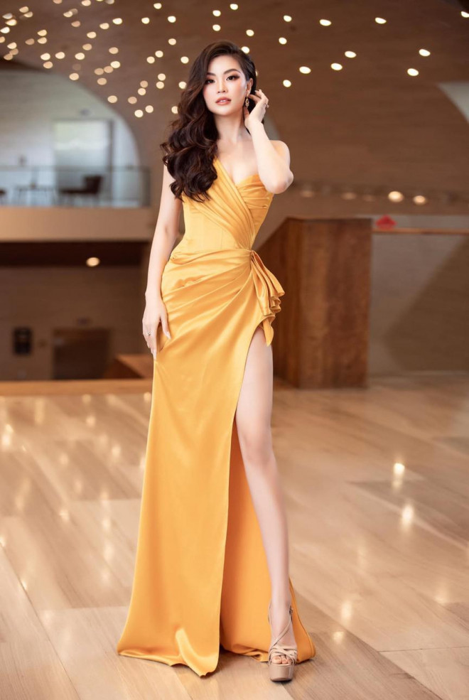 Giản dị lên giảng đường, Hoa hậu Đỗ Thị Hà vẫn được khen ngợi xinh đẹp rạng rỡ - 10