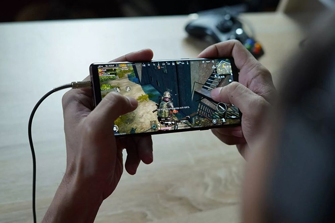 Samsung vén màn vũ khí giúp Galaxy S22 vượt iPhone 13? - 1