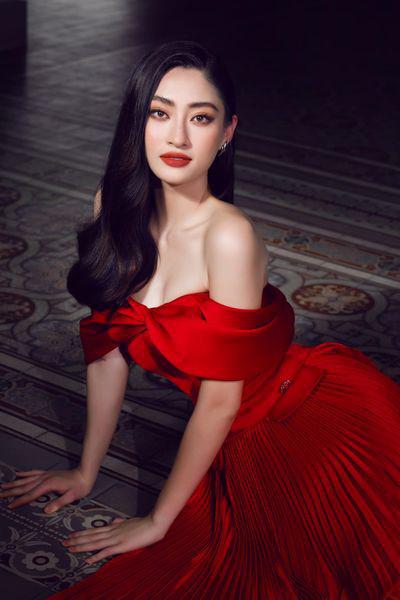 Giản dị lên giảng đường, Hoa hậu Đỗ Thị Hà vẫn được khen ngợi xinh đẹp rạng rỡ - 6