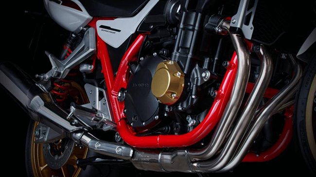 Các phiên bản của Honda CB1300 2021 sử dụng chung động cơ 4 xi-lanh thẳng hàng 1.284cc, DOHC, làm mát bằng chất lỏng
