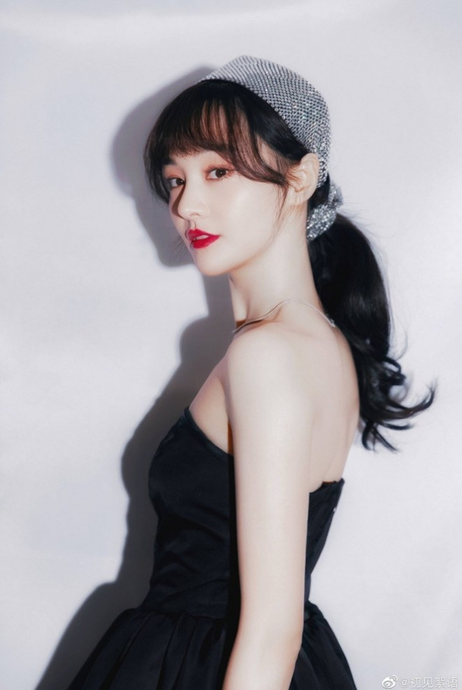 Làm đại sứ thương hiệu Prada, Trịnh Sảng đập tan lời đồn “hết thời”, nhưng vẫn bị so sánh với Irene - 7