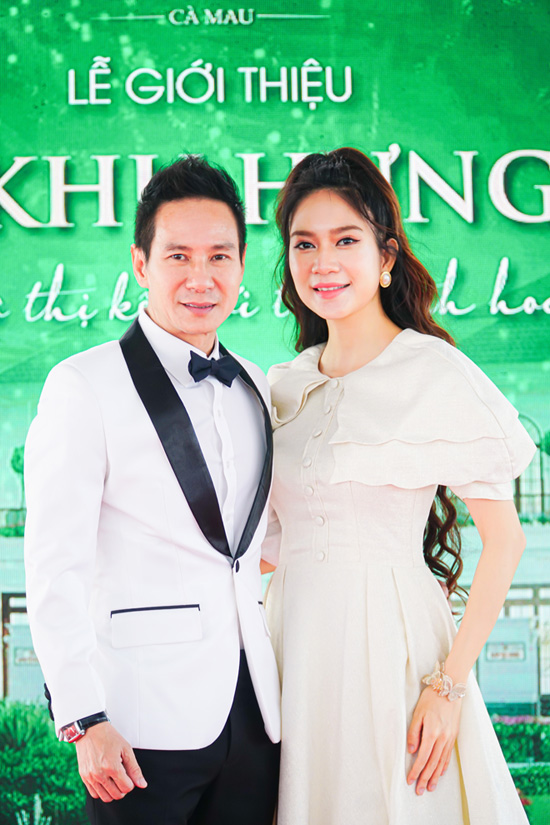 Vợ chồng nghệ sĩ Lý Hải – Minh Hà góp mặt với vai trò khách mời đặc biệt của buổi lễ.