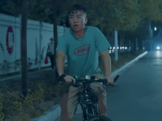 Cười 24H - Chàng trai dũng cảm bắt cướp và cái kết không thể ngờ được