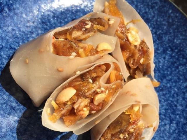 Ẩm thực - Mứt chuối khô ngào gừng mềm thơm dẻo, ấm sực người trong ngày gió lạnh cuối năm