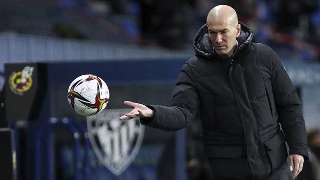 Fan Real nổi điên vì thất bại ở Siêu cúp TBN, đòi cho Zidane nghỉ việc - 1