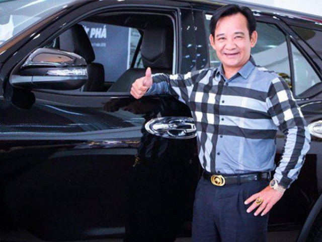 Thị trường - Tiêu dùng - Bóc giá xế hộp hạng sang của "ông hoàng phim hài Tết" Quang Tèo