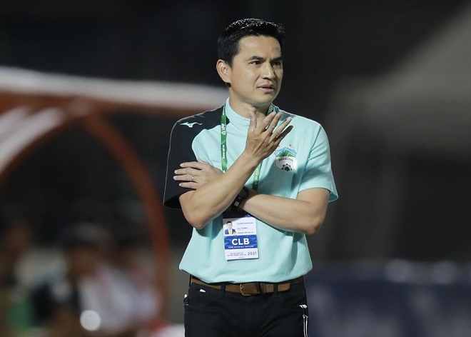 Điểm nóng vòng 1 V-League: Nam Định “lên đỉnh” gây chấn động, 3 thầy ngoại trắng tay - 1
