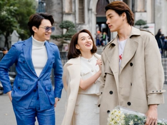 Phim - Bắt gặp Kaity Nguyễn tay trong tay cùng hai "phi công" giữa cái rét 14 độ ở Hà Nội