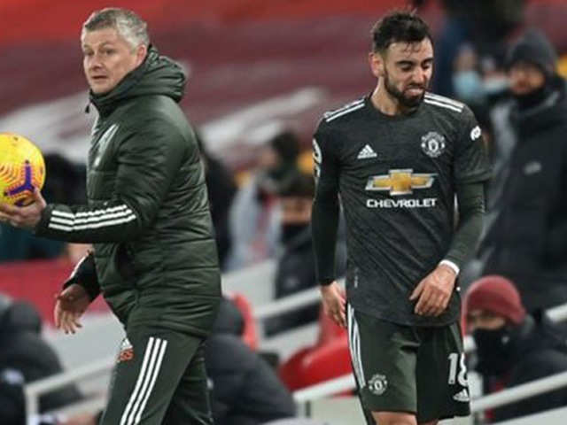 Bóng đá - Fernandes nổi điên vì bị thay ra: HLV Solskjaer lên tiếng "vừa đấm vừa xoa"