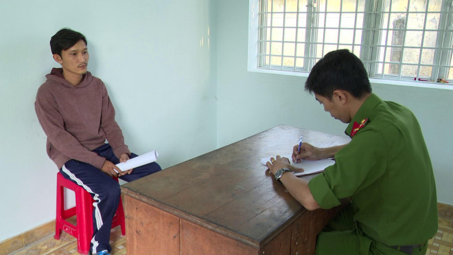 Các đối tượng tại cơ quan công an