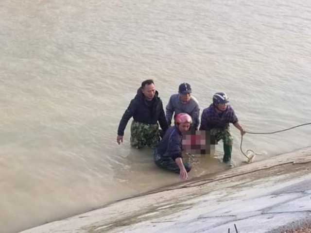 Tin tức trong ngày - Tìm thấy thi thể học sinh lớp 3 rơi xuống sông ở Nghệ An