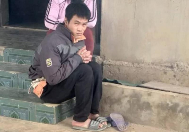 Bố của em Huy. Ảnh: ĐL