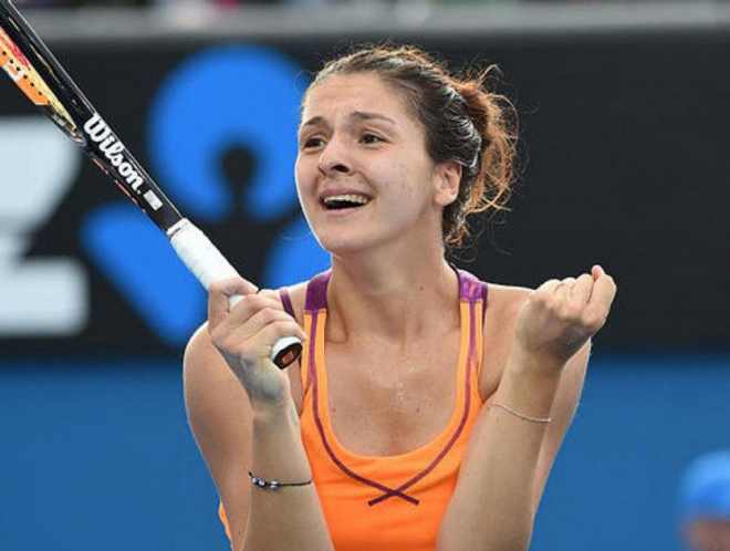 Margarita Gasparyan (Nga) là một trong số ba tay vợt nhận suất may mắn sau khi thua ở vòng loại Australian Open 2021
