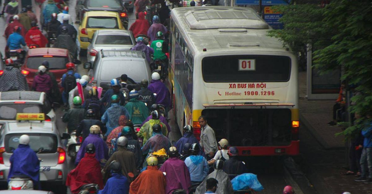 Tin tức ô tô - Chính phủ yêu cầu Hà Nội và TP. HCM loại bỏ xe cũ nát