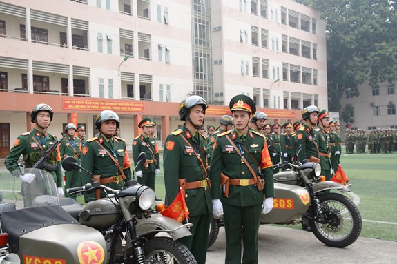 Tướng Phan Văn Giang giao nhiệm vụ đặc biệt cho Lữ đoàn cận vệ thép - 2