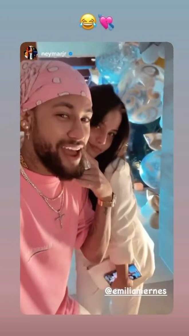 Neymar lộ "clip nóng" với ca sĩ xinh đẹp dự tiệc thác loạn đầy tai tiếng - 6