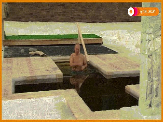 Thế giới - Tổng thống Putin cởi trần, ngâm mình dưới nước lạnh âm độ C