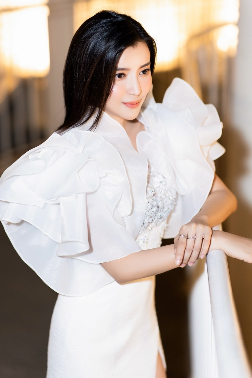 "Hoạn Thư" Cao Thái Hà hóa "nữ thần" kiêu sa chiếm trọn spotlight thảm đỏ - 7