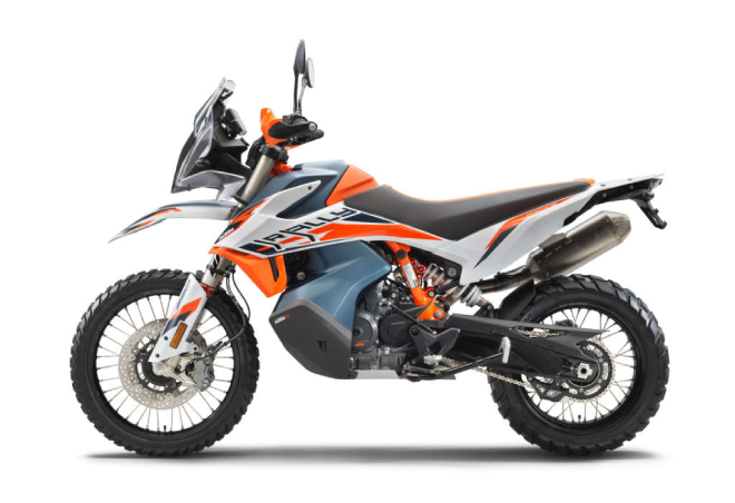 1. 2021 KTM 890 Adventure R Rally có số lượng giới hạn 700 chiếc nhưng khả năng phượt là vô hạn. Chiếc xe này mang nhiều thành phần của xe đua và có màu sắc rất độc đáo.