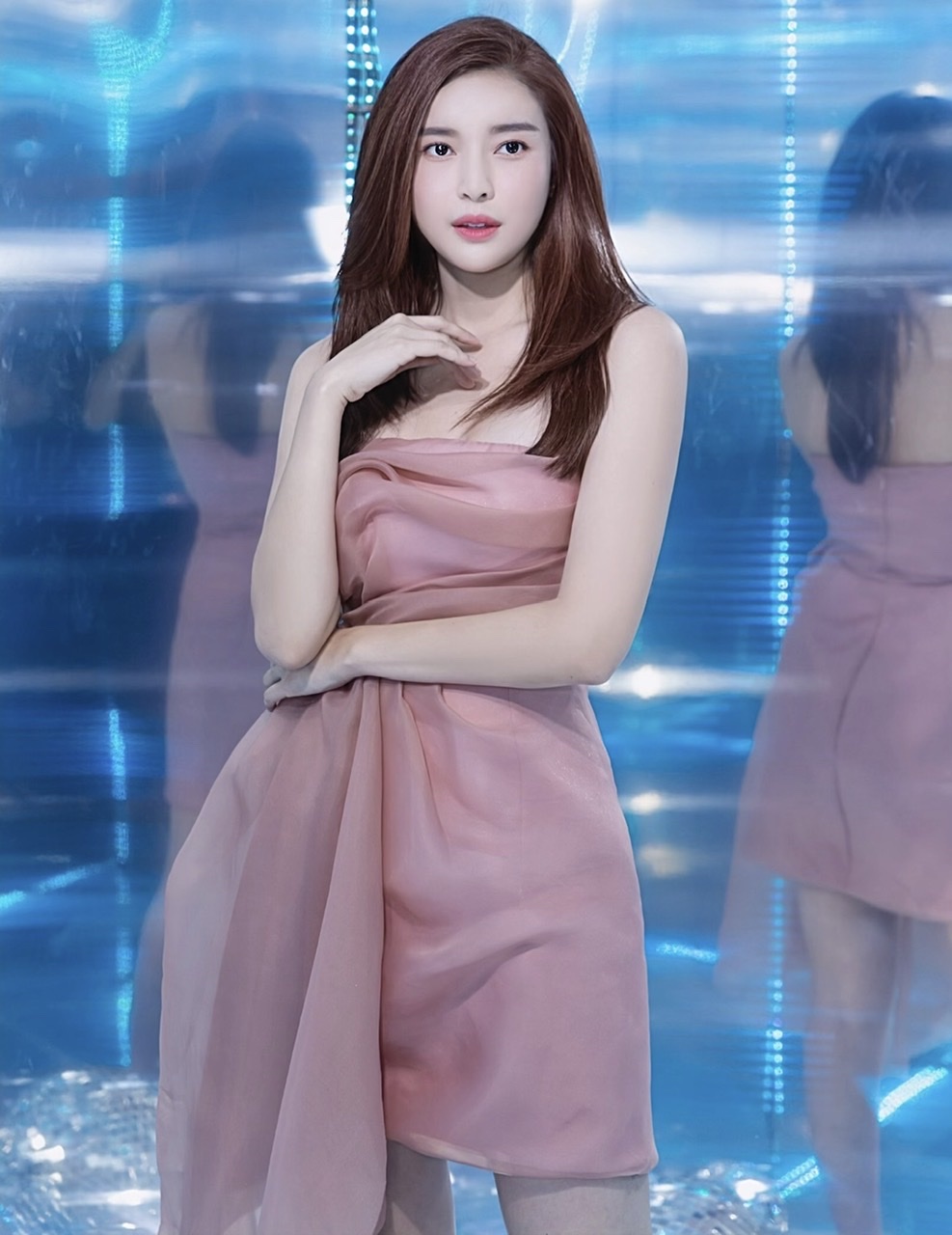 "Hoạn Thư" Cao Thái Hà hóa "nữ thần" kiêu sa chiếm trọn spotlight thảm đỏ - 5