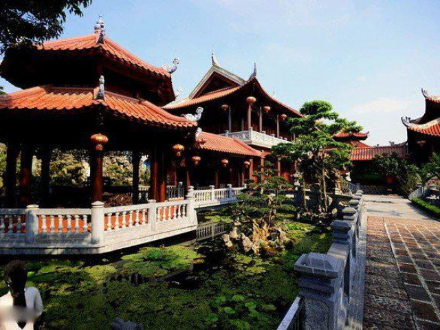 Kinh doanh - Choáng váng biệt phủ "khủng" trăm tỷ của đại gia xứ Nghệ