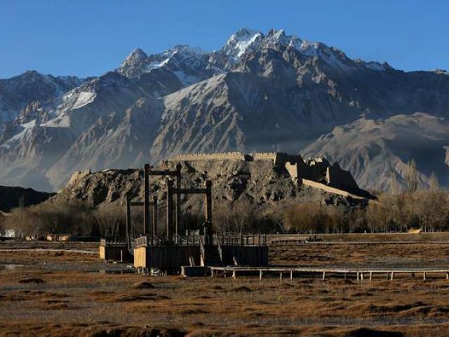 Du lịch - Thành phố đá bí ẩn ở Tân Cương hàng nghìn năm vẫn còn nguyên vẹn