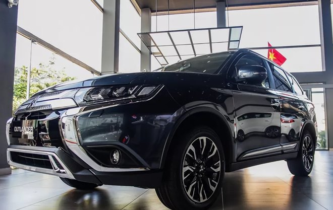 Giá xe Mitsubishi Outlander lăn bánh tháng 1/2021 - 10