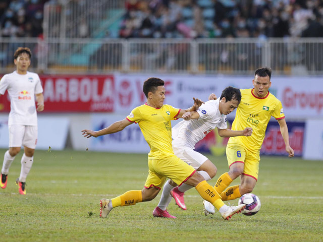 Bóng đá - Trực tiếp bóng đá HAGL - SLNA: Không có thêm bàn thắng (Hết giờ)