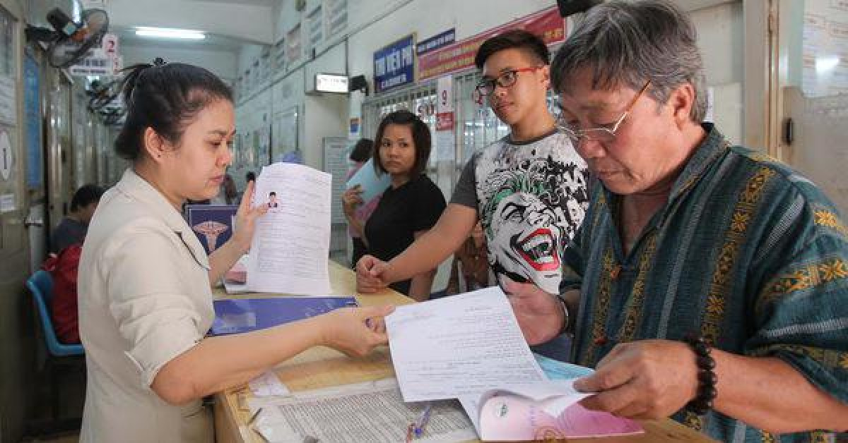 Tin tức trong ngày - NÓNG: Một số quy định về bảo hiểm y tế, khám chữa bệnh hết hiệu lực