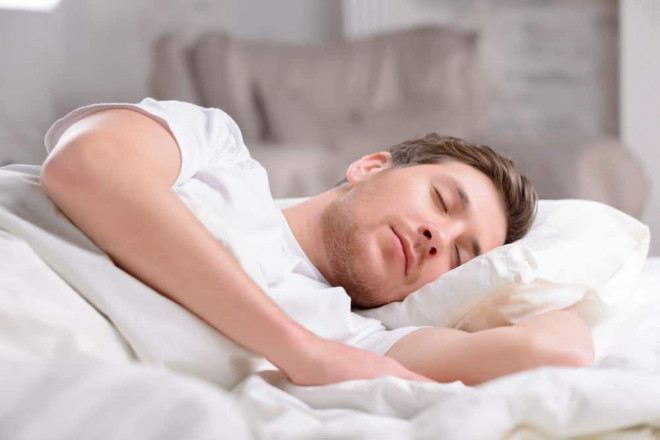 8 cách loại bỏ chứng ngủ ngáy của chồng để mang lại giấc ngủ bình yên - 2